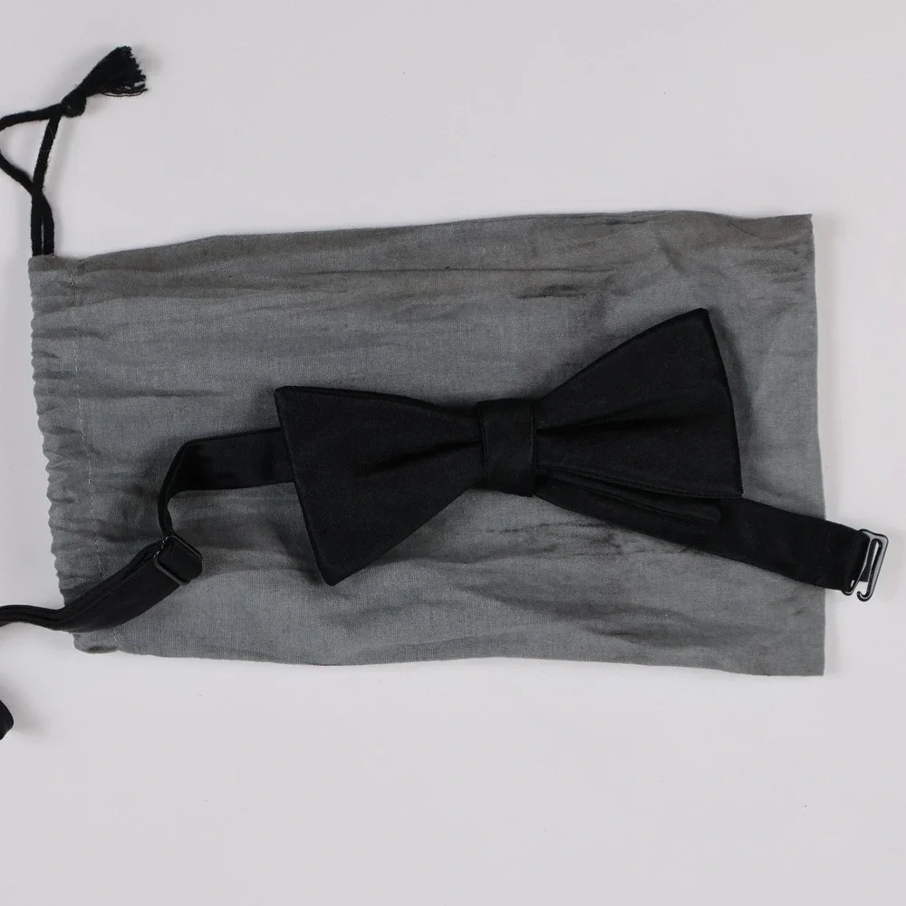 Bow Tie Black Solid OS 100% Silk NWT